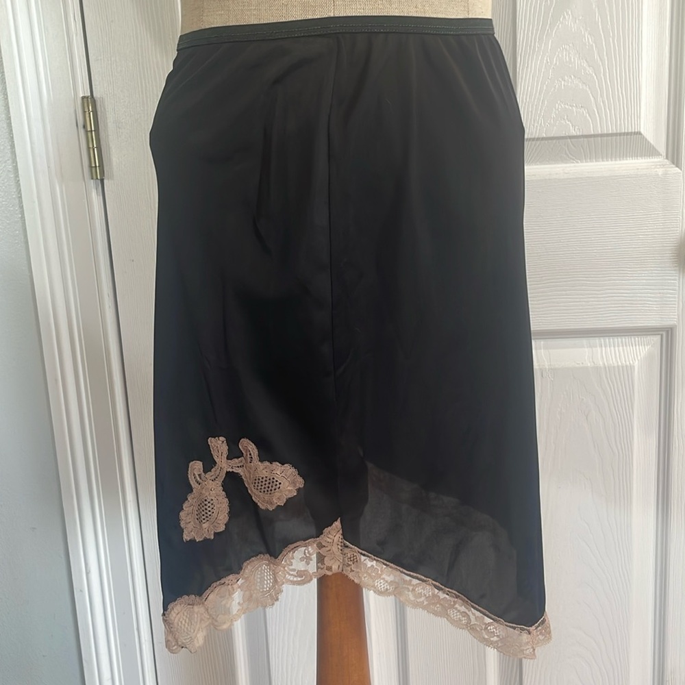 Vintage 50’s Yolande black half slip lace nylon short skirt women’s size S small